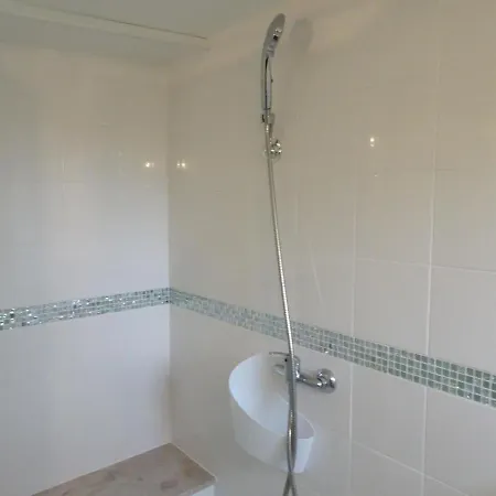 Holiday home Charming On Idyllic Property, Near The Beach,