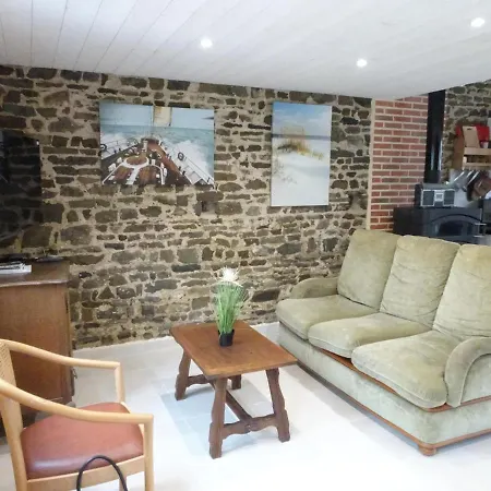 Charming On Idyllic Property, Near The Beach,