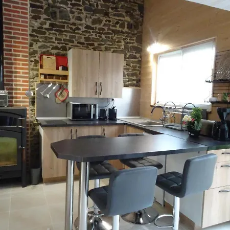 Charming On Idyllic Property, Near The Beach, Holiday home *