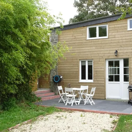 Charming On Idyllic Property, Near The Beach,