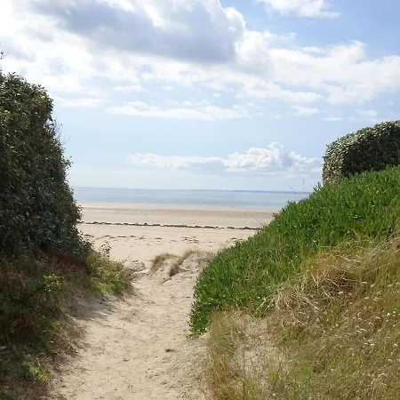 Charming On Idyllic Property, Near The Beach,